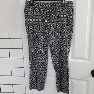 Ankle pants by Laundry